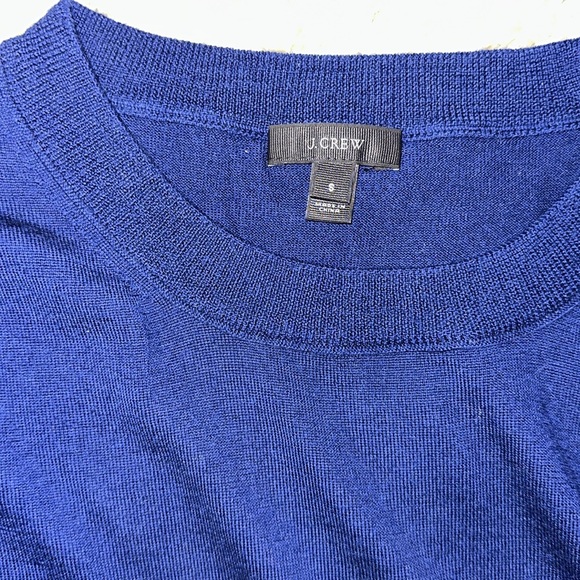 Beautiful midnight blue J.Crew women’s size small sweater - Picture 2 of 4